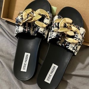 Steve Madden navy blue sandals. NEW IN BOX